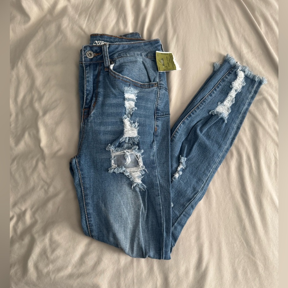 SONG Curvy High Rise Skinny distressed Jeans
